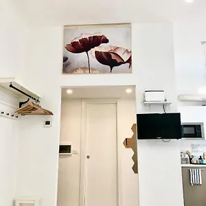 Appartamento 21, Milano